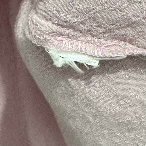 Chicos Womens XL 3 Pink Tiered flutter Ruffle Sleeve Texture pullover top blouse - Picture 5 of 7